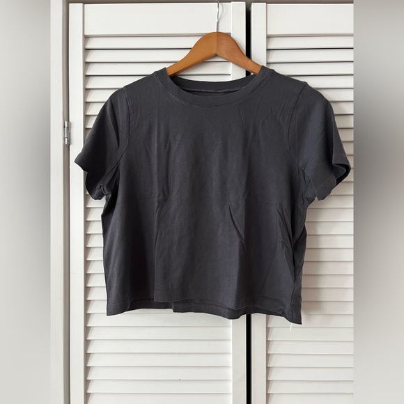 Madewell Small Softfade Cotton Boxy-Crop Tee - Picture 3 of 7